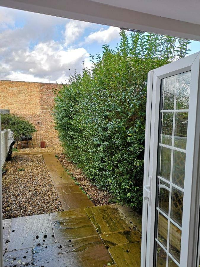 Villa Guildford Town House Extérieur photo