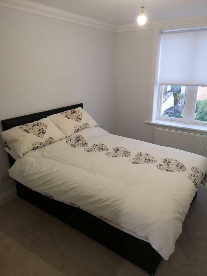 Villa Guildford Town House Extérieur photo